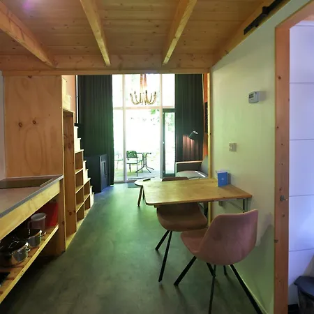 Solo Retreat Maasduinen Chalet
