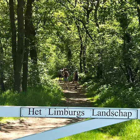 Solo Retreat Maasduinen Chalet Belfeld